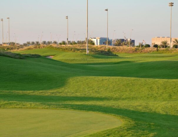 yas-links-golf-holiday-packages-tour-booking-abu-dhabi-uae