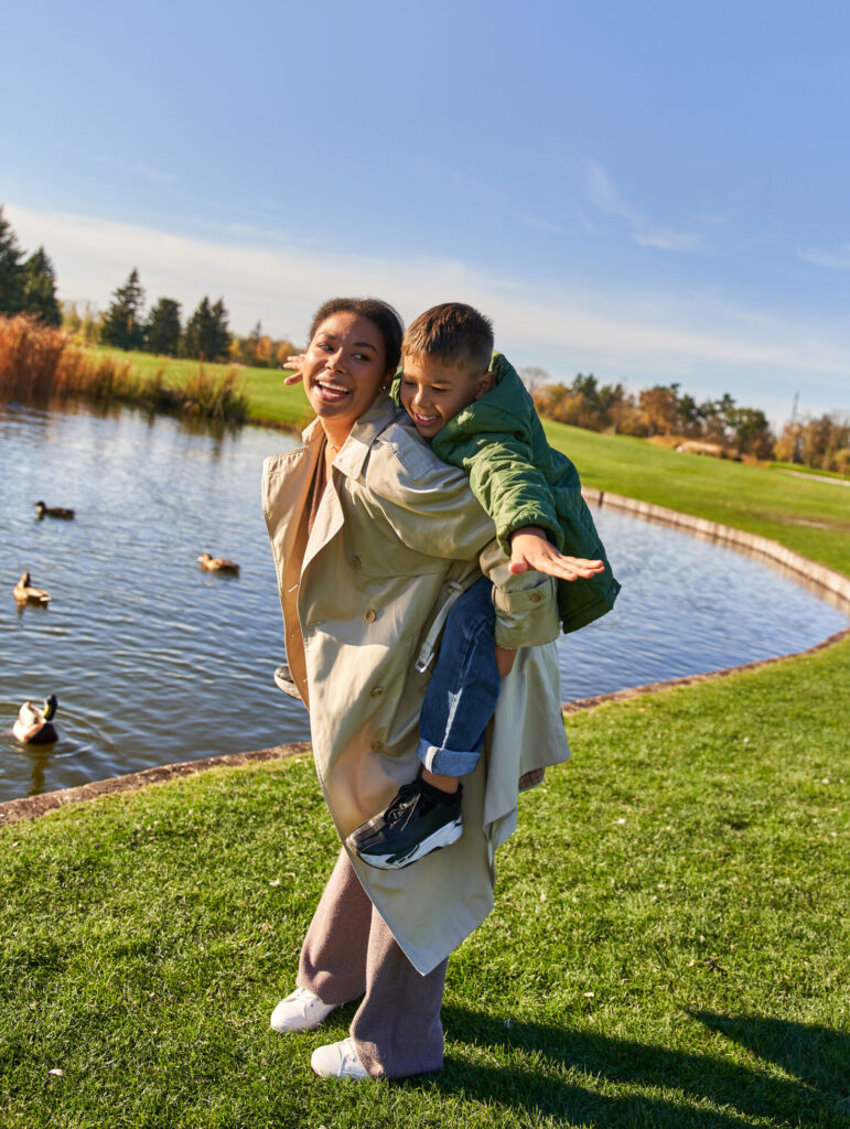 mom-and-kids-golf-adventure-experiences-holiday-package-tour-dubai-uae