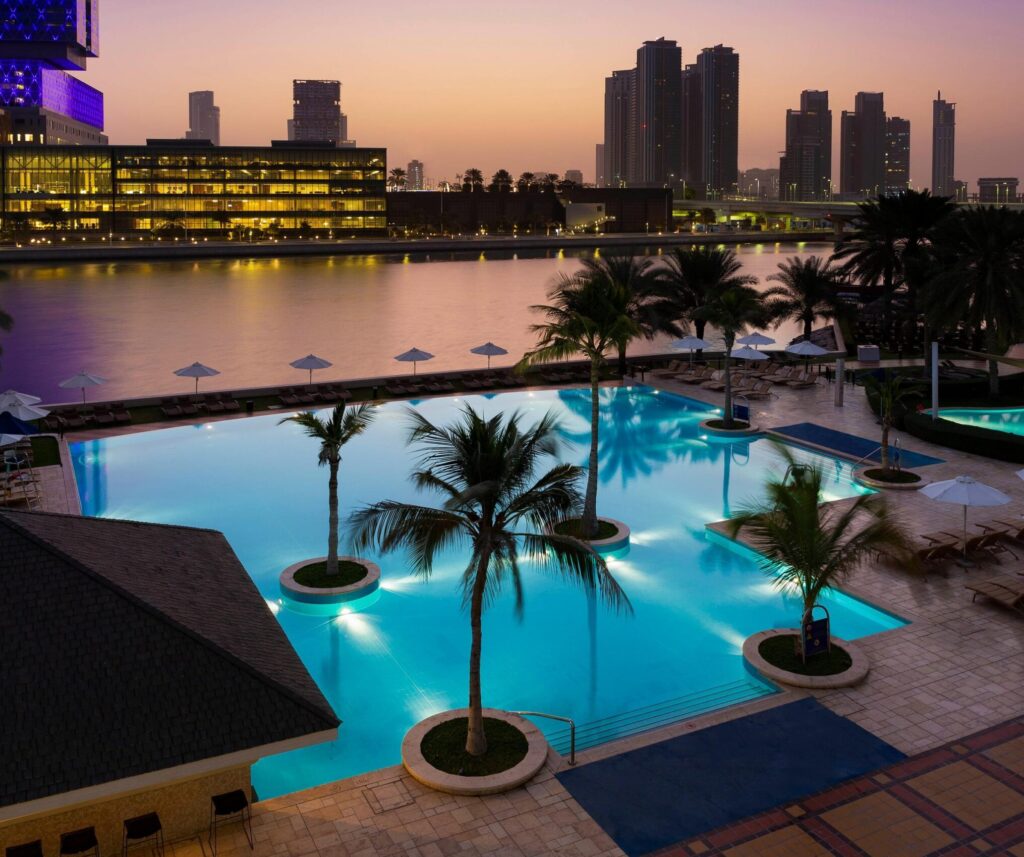 beach-rotana-abudhabi- golf-tour-packages-dubai-uae